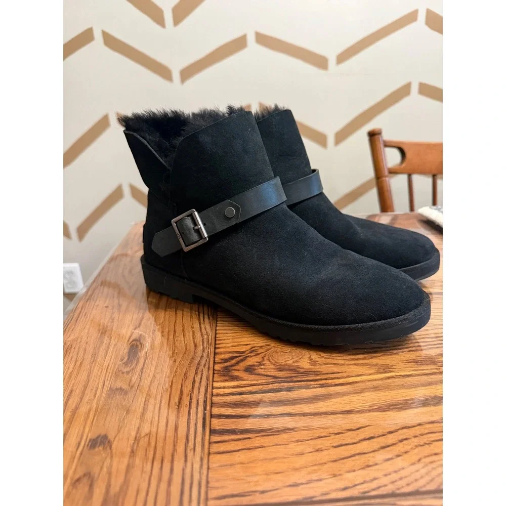 UGG Rianne Ankle Boots Women 8 Black Suede Buckle Strap Shearling 1132993